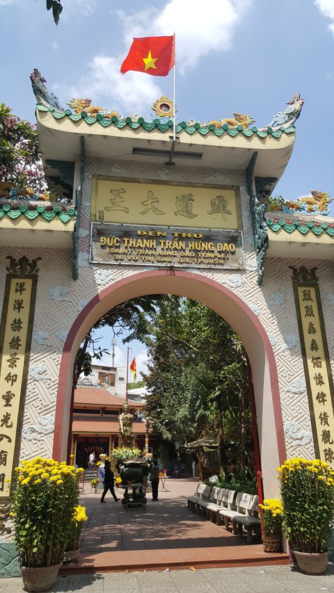 An vị lư hương tượng đài Trần Hưng Đạo tại đền thờ Đức Thánh Trần - Ảnh 3. An vị lư hương tượng đài Trần Hưng Đạo tại đền thờ Đức Thánh Trần - Ảnh 3.