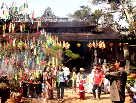 Nhiều chùa không có cảnh biến tướng - Ảnh 1. Nhiều chùa không có cảnh biến tướng - Ảnh 1.