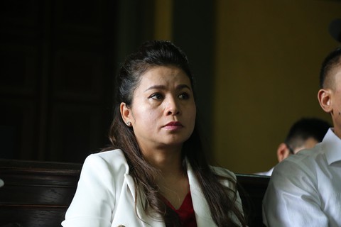 Mẹ của ông Đặng Lê Nguyên Vũ: Đau khổ khi con bị giám định tâm thần - Ảnh 3. Mẹ của ông Đặng Lê Nguyên Vũ: Đau khổ khi con bị giám định tâm thần - Ảnh 3.