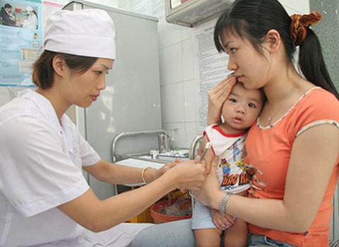 Bộ Y tế khuyến cáo người dân tiêm văcxin cúm mùa - Ảnh 1. Bộ Y tế khuyến cáo người dân tiêm văcxin cúm mùa - Ảnh 1.