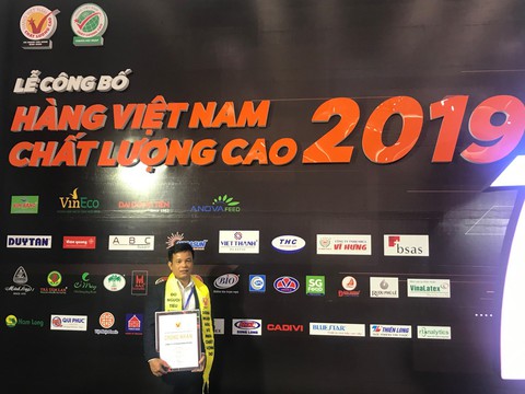 Wincofood nhận danh hiệu Hàng Việt Nam Chất Lượng Cao 2019 - Ảnh 1. Wincofood nhận danh hiệu Hàng Việt Nam Chất Lượng Cao 2019 - Ảnh 1.