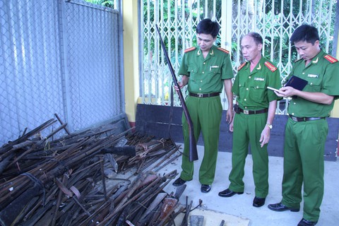 Nhầm tiếng gà gáy phát từ điện thoại, bắn chết một người đi săn khác - Ảnh 1. Nhầm tiếng gà gáy phát từ điện thoại, bắn chết một người đi săn khác - Ảnh 1.