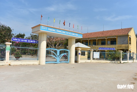 Kiểm tra vụ thầy giáo đánh học sinh hàng chục cây vì không thuộc bài - Ảnh 1. Kiểm tra vụ thầy giáo đánh học sinh hàng chục cây vì không thuộc bài - Ảnh 1.