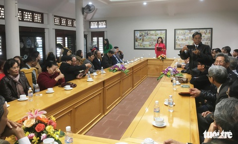 Thi sáng tác văn tế đại thi hào Nguyễn Du - Ảnh 1. Thi sáng tác văn tế đại thi hào Nguyễn Du - Ảnh 1.