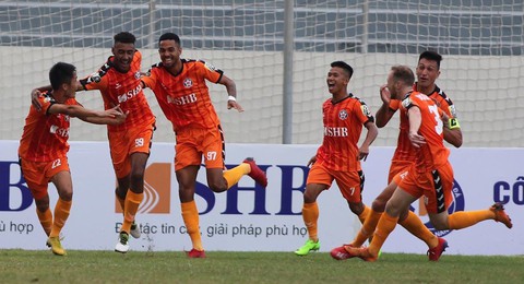 Chủ nhà SHB Đà Nẵng vùi dập tân binh Viettel - Ảnh 1. Chủ nhà SHB Đà Nẵng vùi dập tân binh Viettel - Ảnh 1.