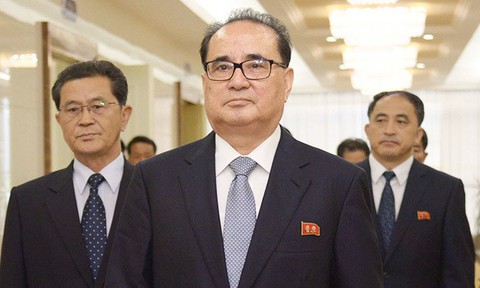 Phái đoàn ông Kim Jong Un có đến 4 phó chủ tịch đảng - Ảnh 4. Phái đoàn ông Kim Jong Un có đến 4 phó chủ tịch đảng - Ảnh 4.