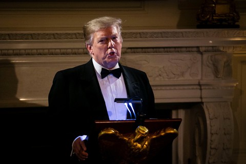 Ông Trump sẽ lùi thời hạn tăng áp thuế với Trung Quốc - Ảnh 1. Ông Trump sẽ lùi thời hạn tăng áp thuế với Trung Quốc - Ảnh 1.