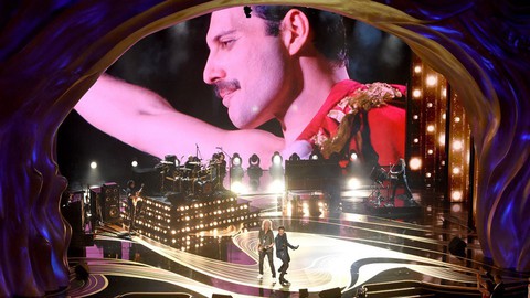 Xem những khoảnh khắc ấn tượng nhất tại Oscar 2019 - Ảnh 4. Xem những khoảnh khắc ấn tượng nhất tại Oscar 2019 - Ảnh 4.
