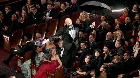 Xem những khoảnh khắc ấn tượng nhất tại Oscar 2019 - Ảnh 6. Xem những khoảnh khắc ấn tượng nhất tại Oscar 2019 - Ảnh 6.