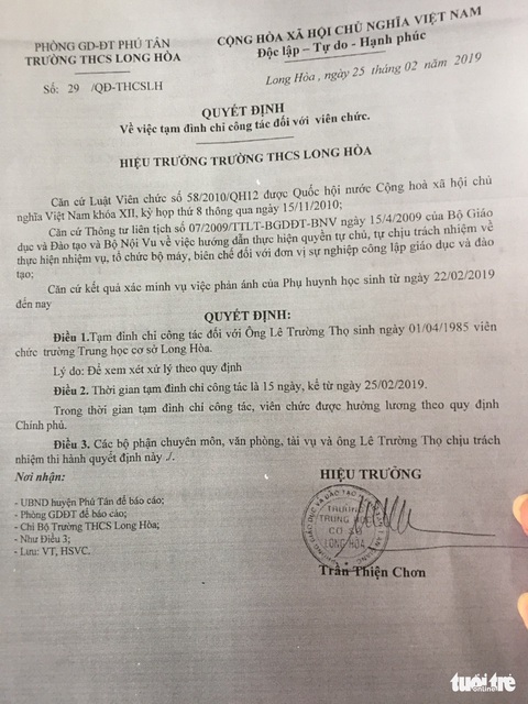 Tạm đình chỉ công tác thầy giáo đánh học sinh lớp 7 - Ảnh 1. Tạm đình chỉ công tác thầy giáo đánh học sinh lớp 7 - Ảnh 1.