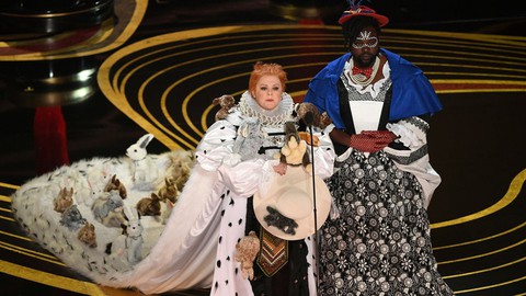 Xem những khoảnh khắc ấn tượng nhất tại Oscar 2019 - Ảnh 3. Xem những khoảnh khắc ấn tượng nhất tại Oscar 2019 - Ảnh 3.