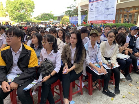 Trường đầu tiên xét tuyển bằng điểm xét tốt nghiệp THPT - Ảnh 1. Trường đầu tiên xét tuyển bằng điểm xét tốt nghiệp THPT - Ảnh 1.