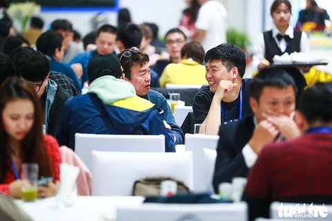 Việt Nam mở đại yến 40 món đãi 3.500 nhà báo - Ảnh 1. Việt Nam mở đại yến 40 món đãi 3.500 nhà báo - Ảnh 1.