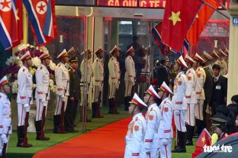Tàu bọc thép chở Chủ tịch Kim Jong Un đã vào đất Việt Nam - Ảnh 9. Tàu bọc thép chở Chủ tịch Kim Jong Un đã vào đất Việt Nam - Ảnh 9.