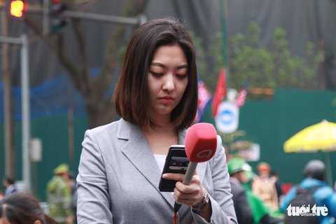 Sốt với thần thái phóng viên Hàn đưa tin thượng đỉnh Mỹ - Triều - Ảnh 7. Sốt với thần thái phóng viên Hàn đưa tin thượng đỉnh Mỹ - Triều - Ảnh 7.