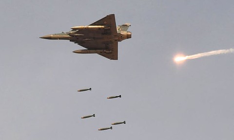 Ấn Độ không kích vào khu vực biên giới tranh chấp với Pakistan - Ảnh 1. Ấn Độ không kích vào khu vực biên giới tranh chấp với Pakistan - Ảnh 1.