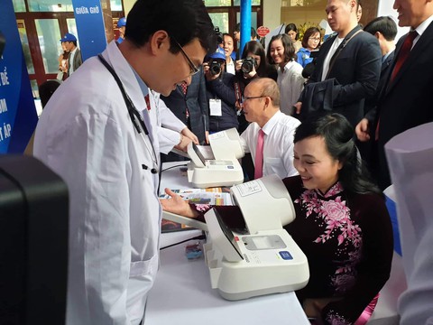 Thủ tướng kêu gọi giảm muối, ăn nhiều rau, bồi bổ sức khỏe - Ảnh 3. Thủ tướng kêu gọi giảm muối, ăn nhiều rau, bồi bổ sức khỏe - Ảnh 3.