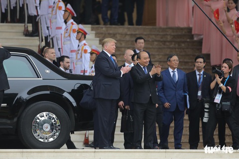 Thủ tướng Nguyễn Xuân Phúc hội kiến Tổng thống Trump - Ảnh 1. Thủ tướng Nguyễn Xuân Phúc hội kiến Tổng thống Trump - Ảnh 1.