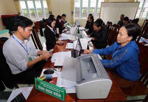 Nâng thời hạn cho vay tối đa với hộ nghèo lên 120 tháng - Ảnh 1. Nâng thời hạn cho vay tối đa với hộ nghèo lên 120 tháng - Ảnh 1.