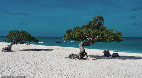 TripAdvisor bình chọn những bãi biển đẹp nhất thế giới 2019 - Ảnh 3. TripAdvisor bình chọn những bãi biển đẹp nhất thế giới 2019 - Ảnh 3.