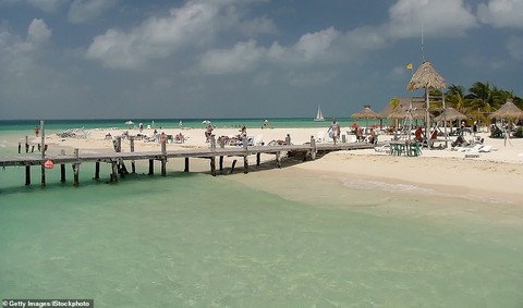 TripAdvisor bình chọn những bãi biển đẹp nhất thế giới 2019 - Ảnh 9. TripAdvisor bình chọn những bãi biển đẹp nhất thế giới 2019 - Ảnh 9.