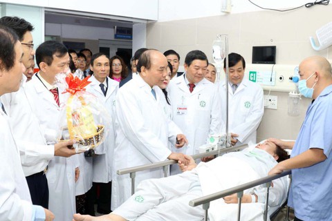 Thủ tướng kêu gọi toàn dân thực hiện chương trình Sức khỏe VN - Ảnh 1. Thủ tướng kêu gọi toàn dân thực hiện chương trình Sức khỏe VN - Ảnh 1.