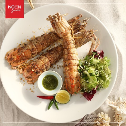 Đoàn Triều Tiên đi ăn nem rán, bánh xèo... ở Hà Nội - Ảnh 6. Đoàn Triều Tiên đi ăn nem rán, bánh xèo... ở Hà Nội - Ảnh 6.