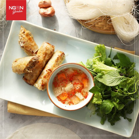 Đoàn Triều Tiên đi ăn nem rán, bánh xèo... ở Hà Nội - Ảnh 5. Đoàn Triều Tiên đi ăn nem rán, bánh xèo... ở Hà Nội - Ảnh 5.