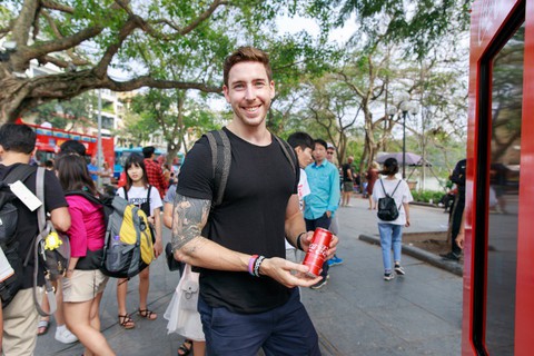 Coca-Cola nói gì về mẫu lon đặc biệt dịp thượng đỉnh Mỹ - Triều? - Ảnh 4. Coca-Cola nói gì về mẫu lon đặc biệt dịp thượng đỉnh Mỹ - Triều? - Ảnh 4.