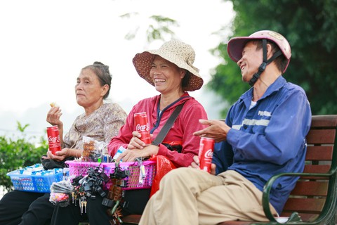 Coca-Cola nói gì về mẫu lon đặc biệt dịp thượng đỉnh Mỹ - Triều? - Ảnh 5. Coca-Cola nói gì về mẫu lon đặc biệt dịp thượng đỉnh Mỹ - Triều? - Ảnh 5.