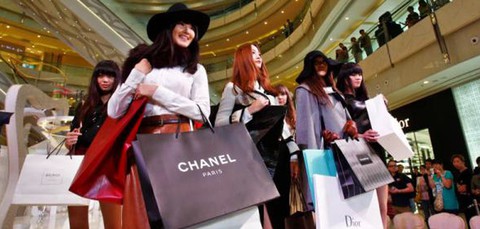 Dân châu Á thích chơi hàng xịn - Ảnh 1. Dân châu Á thích chơi hàng xịn - Ảnh 1.
