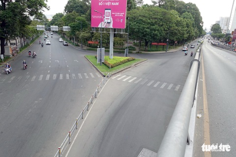 Thành phố ngày đầu năm với những nút giao thông... yên bình - Ảnh 9. Thành phố ngày đầu năm với những nút giao thông... yên bình - Ảnh 9.