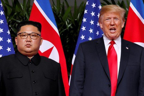 Ông Trump nói sẽ gặp ông Kim Jong Un tại Hà Nội - Ảnh 1. Ông Trump nói sẽ gặp ông Kim Jong Un tại Hà Nội - Ảnh 1.