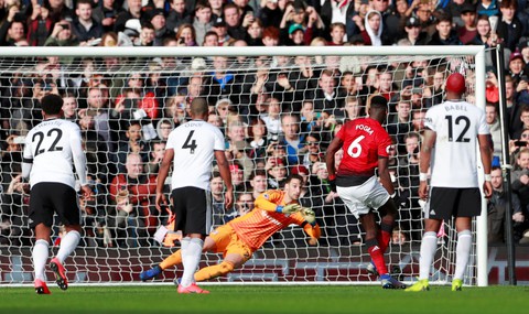 Bất bại trận thứ 9 liên tiếp, M.U tạm đẩy Chelsea khỏi top 4 - Ảnh 2. Bất bại trận thứ 9 liên tiếp, M.U tạm đẩy Chelsea khỏi top 4 - Ảnh 2.