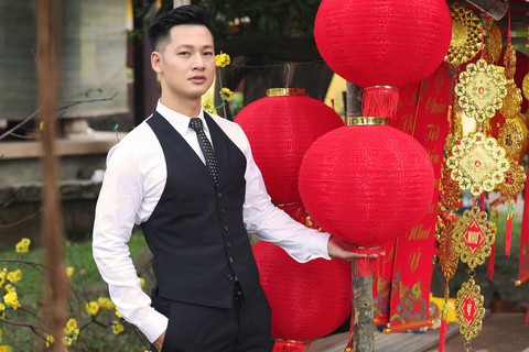 Ca sĩ Đức Tuấn: Cái gì cũng vậy, bạo phát sẽ bạo tàn - Ảnh 4. Ca sĩ Đức Tuấn: Cái gì cũng vậy, bạo phát sẽ bạo tàn - Ảnh 4.