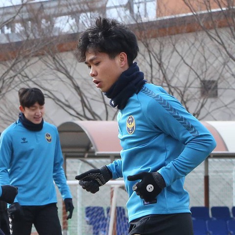 Báo Hàn: Công Phượng sẽ chỉ ngồi dự bị trận Incheon gặp Jeju - Ảnh 1. Báo Hàn: Công Phượng sẽ chỉ ngồi dự bị trận Incheon gặp Jeju - Ảnh 1.
