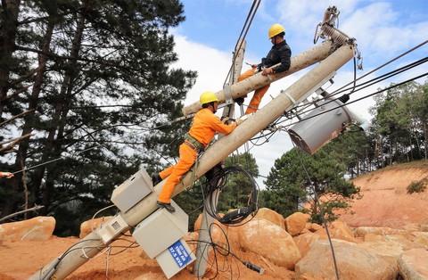 Đảm bảo sử dụng điện an toàn cho người dân phía Nam năm 2019 - Ảnh 2. Đảm bảo sử dụng điện an toàn cho người dân phía Nam năm 2019 - Ảnh 2.