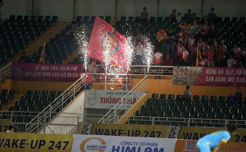 CLB Sài Gòn thắng ngược Khánh Hòa trong trận đấu chưa đến 1.000 khán giả - Ảnh 4. CLB Sài Gòn thắng ngược Khánh Hòa trong trận đấu chưa đến 1.000 khán giả - Ảnh 4.