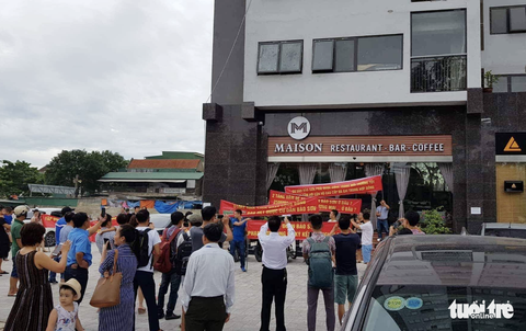 Khởi tố vụ phá hoại ở chung cư bị dân ‘tố’ kém chất lượng - Ảnh 1. Khởi tố vụ phá hoại ở chung cư bị dân ‘tố’ kém chất lượng - Ảnh 1.
