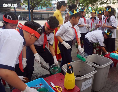 Rào cản từ… người trong ngành - Ảnh 1. Rào cản từ… người trong ngành - Ảnh 1.