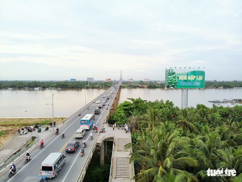 Lại đề xuất dùng vốn ngân sách xây cầu Rạch Miễu 2 - Ảnh 1. Lại đề xuất dùng vốn ngân sách xây cầu Rạch Miễu 2 - Ảnh 1.