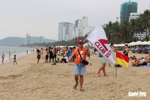 Du khách đuối nước, Nha Trang khoanh vùng thêm 6 bãi tắm an toàn - Ảnh 2. Du khách đuối nước, Nha Trang khoanh vùng thêm 6 bãi tắm an toàn - Ảnh 2.