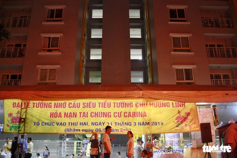 Cầu siêu cho nạn nhân sau một năm cháy chung cư Carina - Ảnh 5. Cầu siêu cho nạn nhân sau một năm cháy chung cư Carina - Ảnh 5.