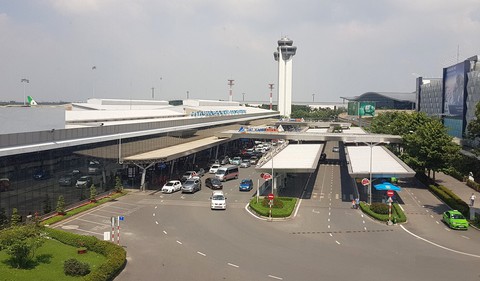 Cảng hàng không Tân Sơn Nhất đứng cuối bảng chất lượng dịch vụ - Ảnh 1. Cảng hàng không Tân Sơn Nhất đứng cuối bảng chất lượng dịch vụ - Ảnh 1.