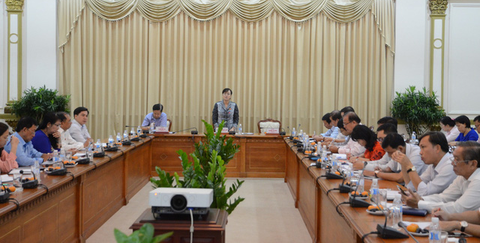 Không để người dân nói hoài mà đại biểu chỉ kính chuyển - Ảnh 1. Không để người dân nói hoài mà đại biểu chỉ kính chuyển - Ảnh 1.