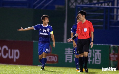 Chơi bóng ngây thơ, B. Bình Dương thua CLB Ceres Negros 1-3 - Ảnh 4. Chơi bóng ngây thơ, B. Bình Dương thua CLB Ceres Negros 1-3 - Ảnh 4.