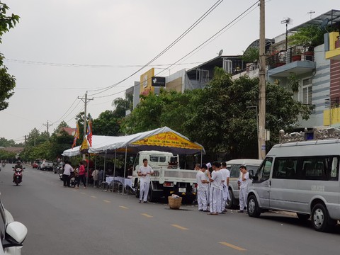 Vụ nữ sinh 14 tuổi đâm chết cha: Bộc phát vì bị cha đánh - Ảnh 1. Vụ nữ sinh 14 tuổi đâm chết cha: Bộc phát vì bị cha đánh - Ảnh 1.