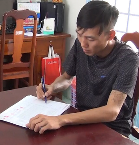 Kiên Giang bắt băng nhóm cho vay nặng lãi 20%/tháng - Ảnh 1. Kiên Giang bắt băng nhóm cho vay nặng lãi 20%/tháng - Ảnh 1.