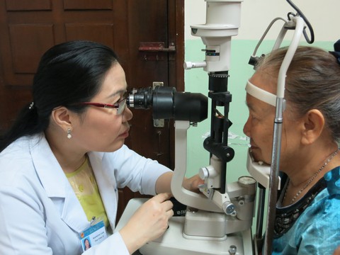 Bệnh viện Mắt TP.HCM khám tầm soát miễn phí bệnh Glaucoma - Ảnh 1. Bệnh viện Mắt TP.HCM khám tầm soát miễn phí bệnh Glaucoma - Ảnh 1.