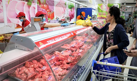 Sợ dịch, người dân chọn mua thịt heo của đơn vị có tóc - Ảnh 3. Sợ dịch, người dân chọn mua thịt heo của đơn vị có tóc - Ảnh 3.